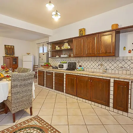 Sansone Villa *