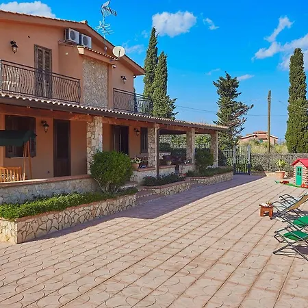 Sansone فيلة ألتافيلا ميليتشا